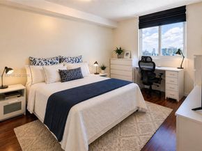 275 NE 18th St 1110, Miami FL 33132