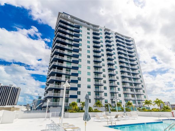 275 NE 18th St 1110, Miami FL 33132