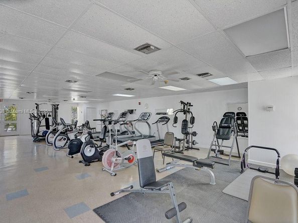 17000 NE 14th Ave 301, North Miami Beach FL 33162