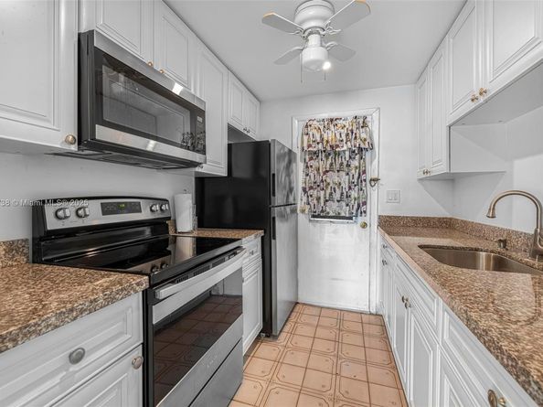 17000 NE 14th Ave 301, North Miami Beach FL 33162