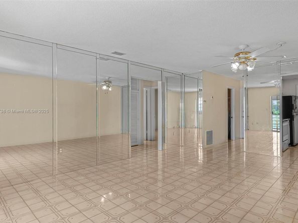 17000 NE 14th Ave 301, North Miami Beach FL 33162