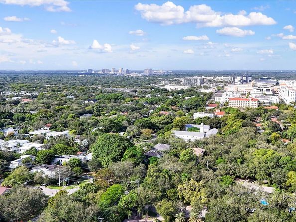 5210 SW 72nd St, Miami FL 33155