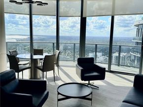 45 SW 9th St 4606, Miami FL 33130