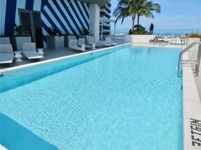 45 SW 9th St 4606, Miami FL 33130