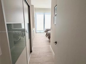 45 SW 9th St 4606, Miami FL 33130