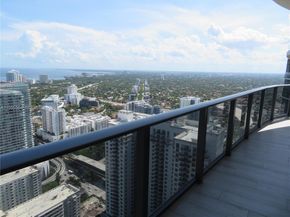 45 SW 9th St 4606, Miami FL 33130