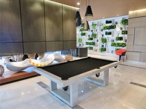 45 SW 9th St 4606, Miami FL 33130