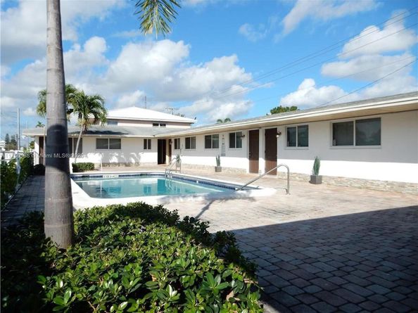 231 SW 15th St, Pompano Beach FL 33060