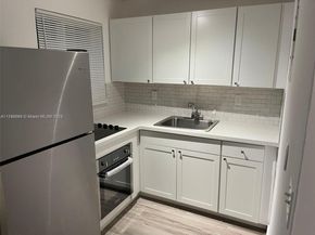 231 SW 15th St, Pompano Beach FL 33060