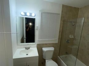 231 SW 15th St, Pompano Beach FL 33060