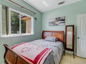 14606 SW 158th Pl, Miami FL 33196