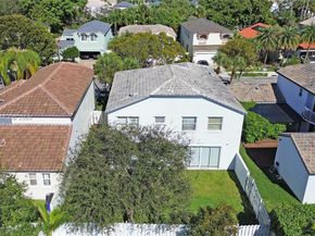 15826 NW 11th St, Pembroke Pines FL 33028