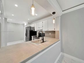 871 NE 207th Ter 4202, Miami FL 33179