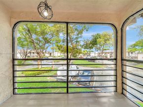 871 NE 207th Ter 4202, Miami FL 33179
