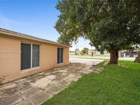 3920 SW 32nd Ave, West Park FL 33023