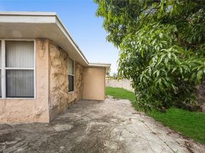 3920 SW 32nd Ave, West Park FL 33023