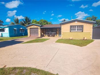 2649 Bahama Dr