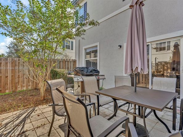 11851 NW 46th St, Coral Springs FL 33076