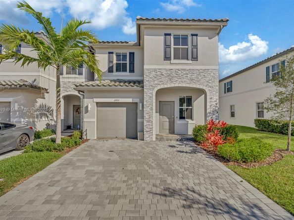 11851 NW 46th St, Coral Springs FL 33076