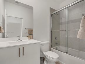 11851 NW 46th St, Coral Springs FL 33076