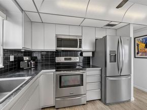 9481 Sunrise Lakes Blvd 210, Sunrise FL 33322