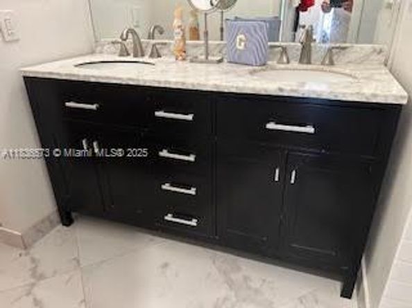 10441 Mahogany Key Cir 202, Miami FL 33196