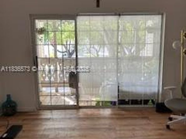 10441 Mahogany Key Cir 202, Miami FL 33196