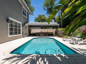 920 SE 6th St, Fort Lauderdale FL 33301