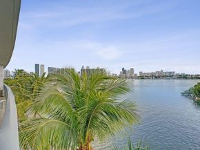 3300 NE 188th St 210, Aventura FL 33180