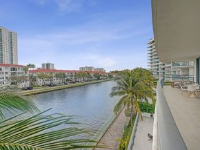 3300 NE 188th St 210, Aventura FL 33180