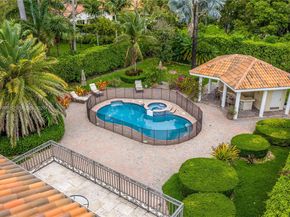 11071 SW 28th St, Miami FL 33165