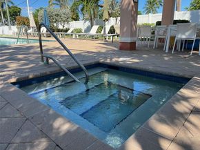 2361 SE 5th St, Pompano Beach FL 33062