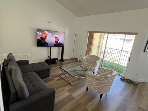 1156 Coral Club Dr 1156, Coral Springs FL 33071