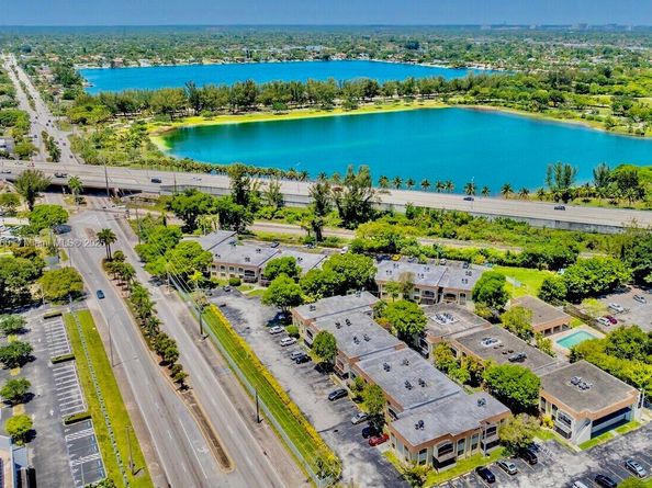 7825 Miller Dr C110, Miami FL 33155