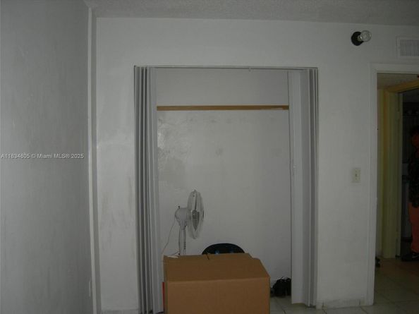 8841 W Flagler St 103, Miami FL 33174
