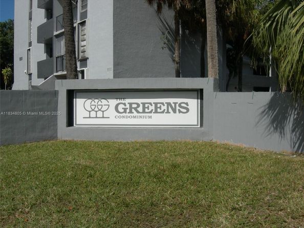 8841 W Flagler St 103, Miami FL 33174
