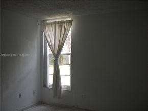 8841 W Flagler St 103, Miami FL 33174