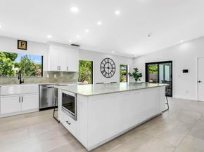 8611 SW 82nd Ter, Miami FL 33143