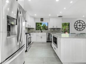 8611 SW 82nd Ter, Miami FL 33143