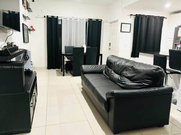 25836 SW 139th Path, Homestead FL 33032
