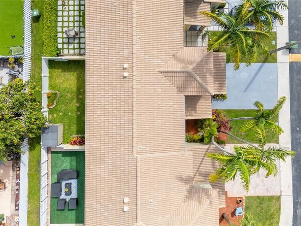 1445 NW 154th Ln, Pembroke Pines FL 33028