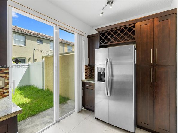 1445 NW 154th Ln, Pembroke Pines FL 33028