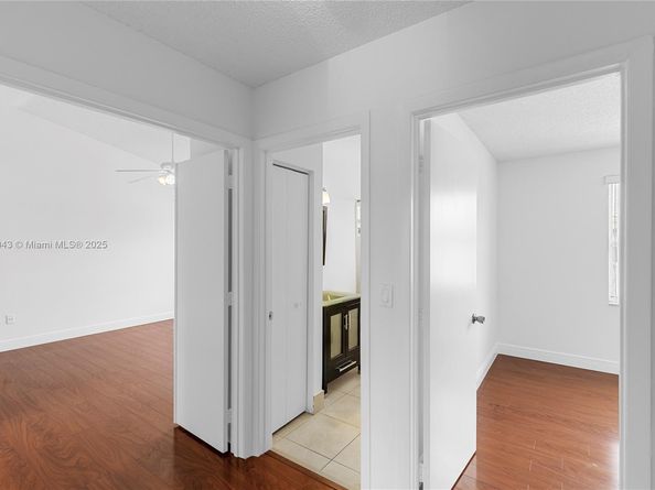 1445 NW 154th Ln, Pembroke Pines FL 33028