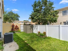 1445 NW 154th Ln, Pembroke Pines FL 33028