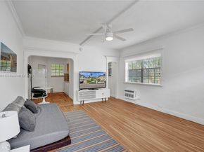 717 Espanola Way 204, Miami Beach FL 33139