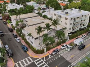 717 Espanola Way 204, Miami Beach FL 33139