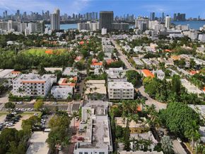 717 Espanola Way 204, Miami Beach FL 33139