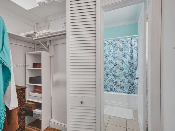717 Espanola Way 204, Miami Beach FL 33139