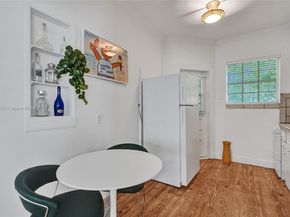 717 Espanola Way 204, Miami Beach FL 33139
