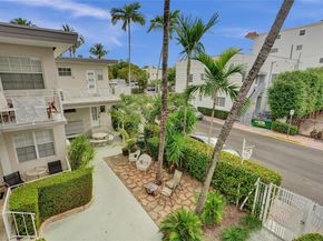 717 Espanola Way 204, Miami Beach FL 33139
